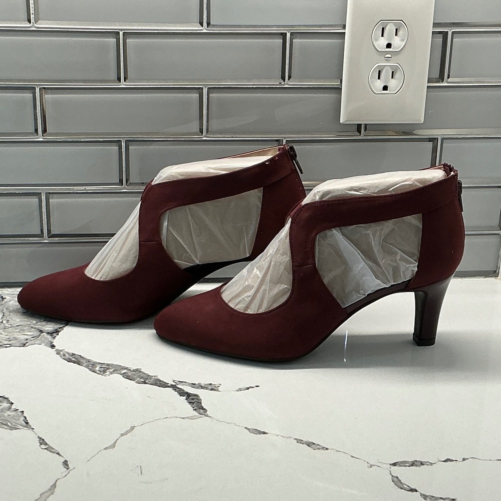 LifeStride Giovanna 2 Wine Suede Block Heel Cutout Ankle Bootie Pumps 9.5 WIDE - Picture 2 of 6